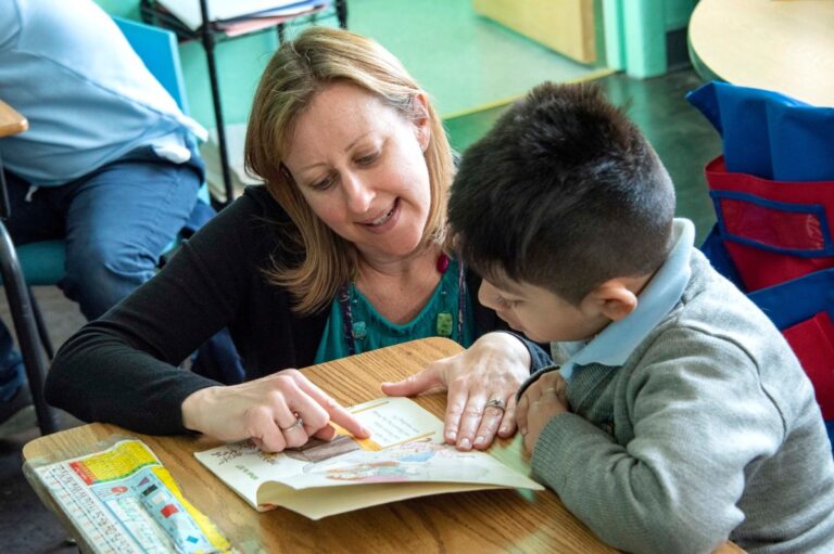 Escuelas católicas de Nueva York ya abrieron el periodo de inscripciones y solicitudes de becas para el año escolar 2024-25