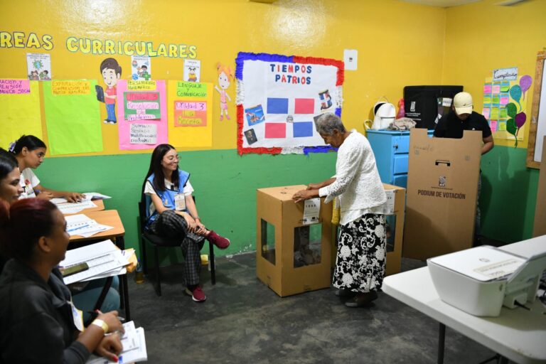 Votaciones en Pantoja transcurren en orden en primeras horas de la mañana