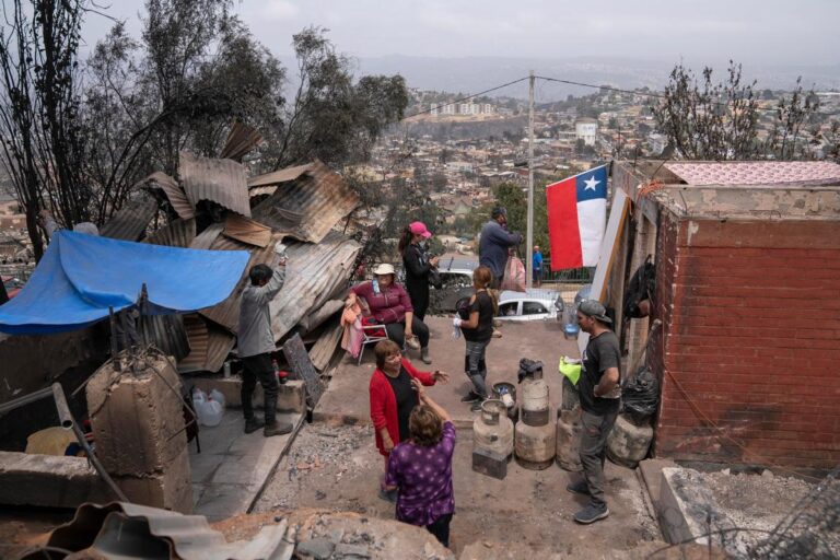 Dos personas fueron liberadas sin cargos tras ser arrestadas por supuesta implicación en los incendios en Chile