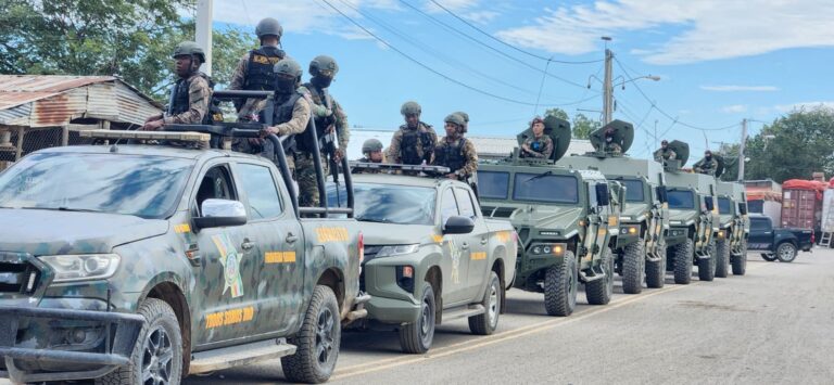 Despliegan contingente de brigadas del Ejército en la frontera