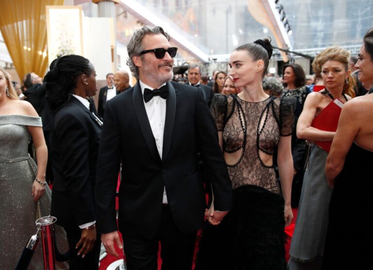 Rooney Mara y Joaquin Phoenix esperan a su segundo hijo