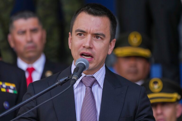 Daniel Noboa no permitirá cuestionamientos sobre su “guerra” contra el crimen organizado en Ecuador