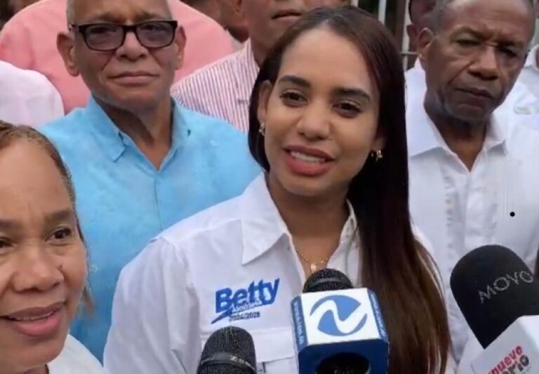 En primer boletín JCE, Betty Gerónimo lleva la delantera en SDN