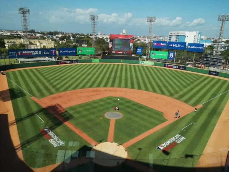 Estadio Quisqueya estÃ¡ renovado para la Serie de Grandes Ligas