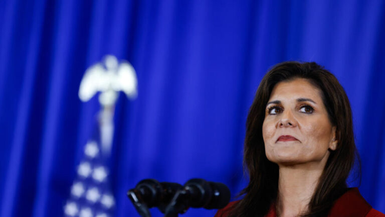 Pese al triunfo de Trump en primarias de Carolina del Sur, Haley se mantiene en contienda 
