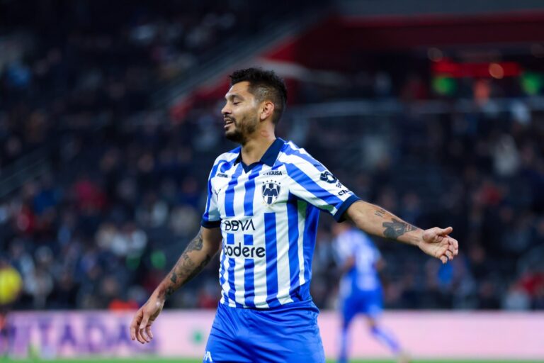 Jonathan Orozco resalta el compromiso de Tecatito Corona con Rayados de Monterrey