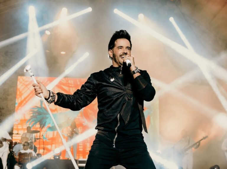 Manny Cruz vestirá de merengue el Gran Arena del Cibao