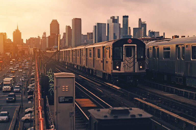 Al menos un muerto y cinco heridos tras una pelea que terminó en tiroteo en el metro de NY