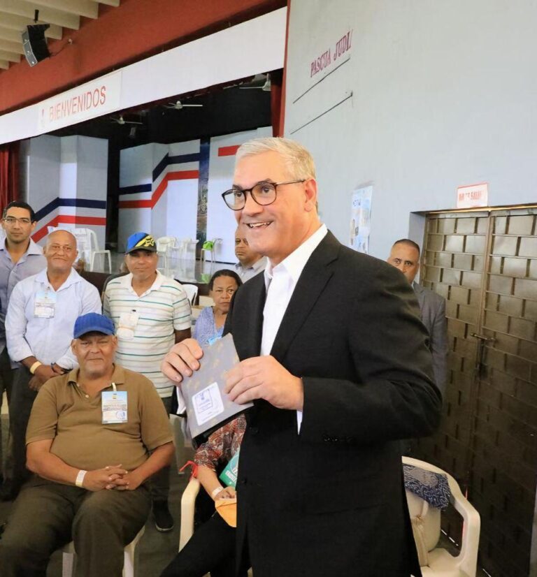 Gonzalo Castillo votarÃ¡ en Colegio Quisqueya