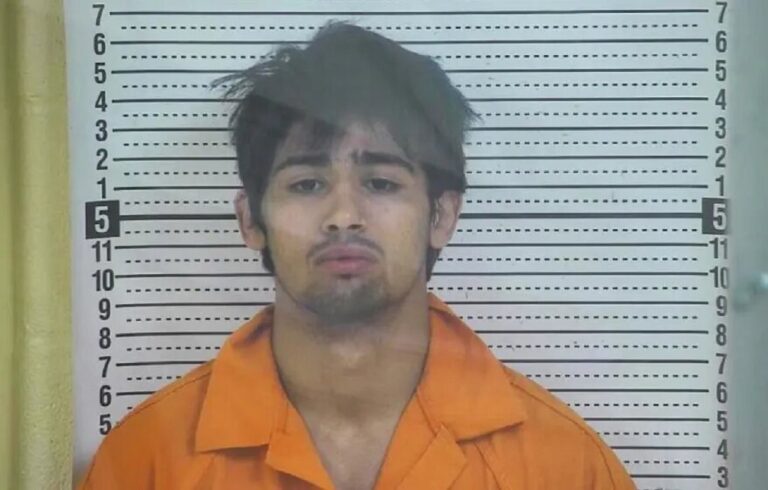 Aspirante a luchador profesional es acusado de matar a compañero de estudio en dormitorio universitario en Kentucky