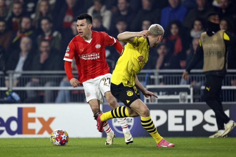 ‘Chucky’ Lozano disputó 75 minutos en el empate del PSV ante Borussia Dortmund por Champions League