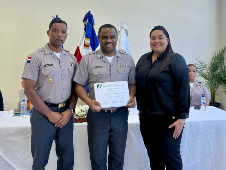 Policiales: IPES finaliza curso “Metodologías de Enseñanza y Aprendizaje” con la participación de 121 miembros policiales. – Policía Nacional Dominicana