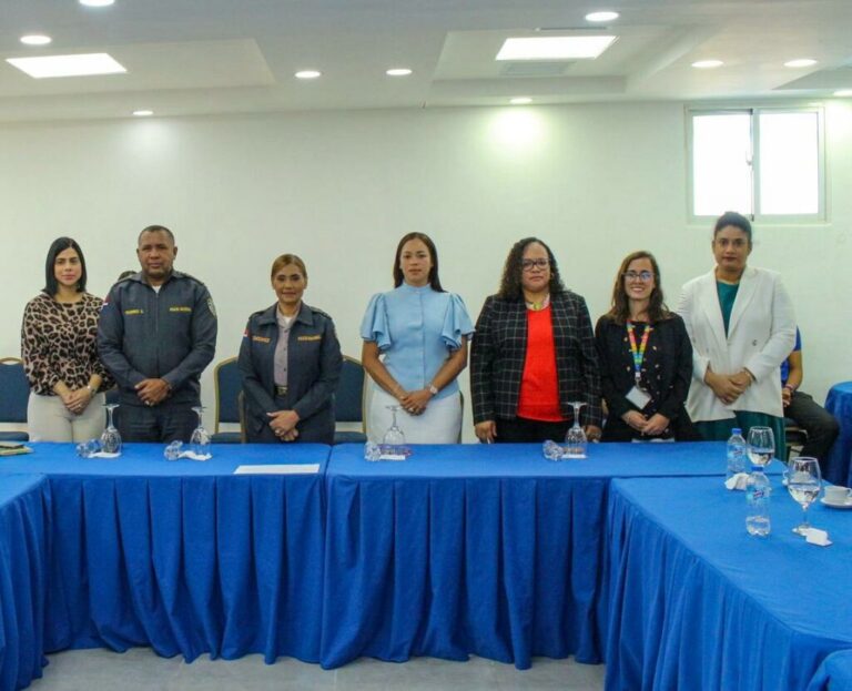 Policiales: Policía Nacional realiza encuentro para conocer acreditación del “Sello Igualando RD”. – Policía Nacional Dominicana