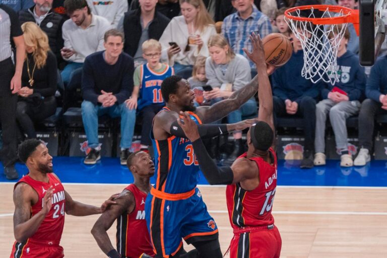 New York Knicks pierden a Julius Randle tres semanas tras dislocarse el hombro derecho