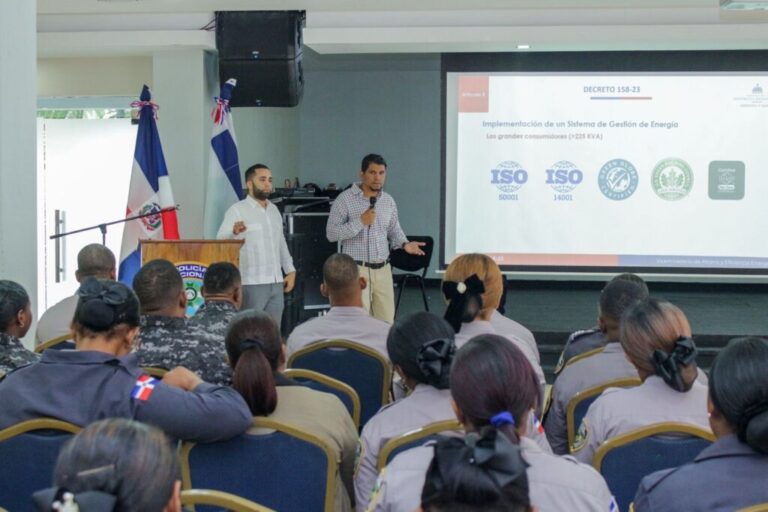 Policiales: Policía Nacional junto al Ministerio de Energía y Minas realizan charla de orientación a miembros de la institución – Policía Nacional Dominicana