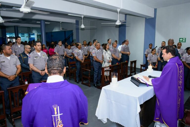 Policiales: Policía Nacional celebra eucaristía por inicio de la Cuaresma y del Día del Amor y la Amistad. – Policía Nacional Dominicana