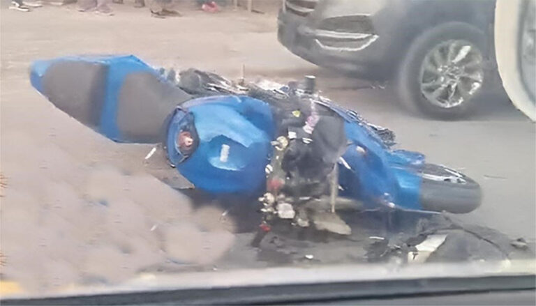 En una moto en la Av. Punta Cana