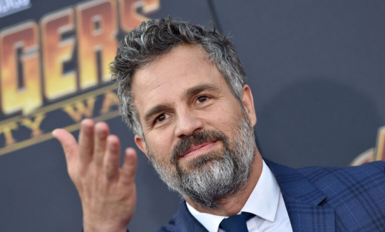 Mark Ruffalo recibe su estrella en el Paseo de la Fama de Howllywood