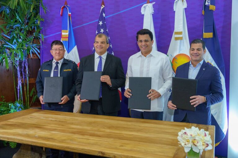 República Dominicana y EEUU firman acuerdo para seguridad de turistas