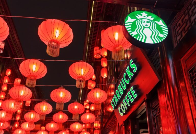 Starbucks celebra el Año Nuevo Chino con un café con sabor a cerdo