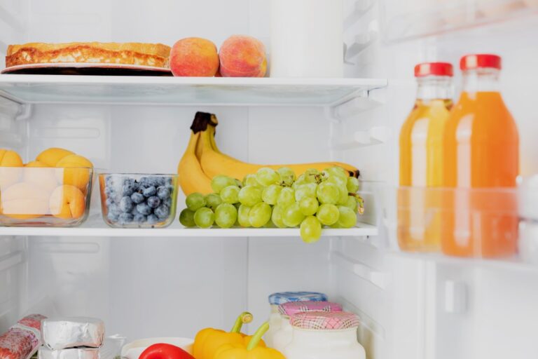 Prolonga la vida de la comida en la nevera con estos hacks