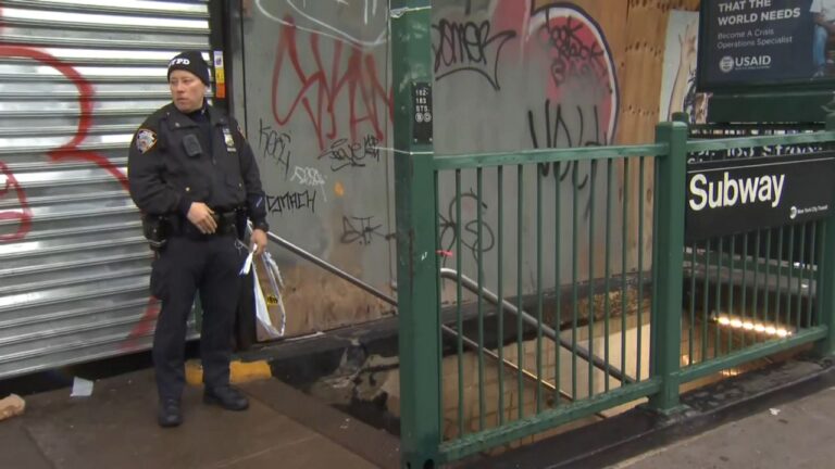 Un hombre muere de un disparo en el pecho en el metro