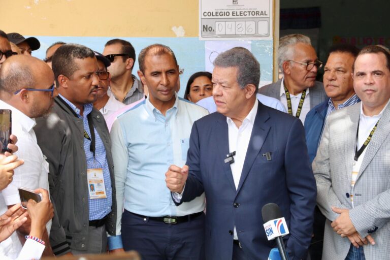 Leonel asegura que hoy el PRM bajará y la Fuerza del Pueblo subirán