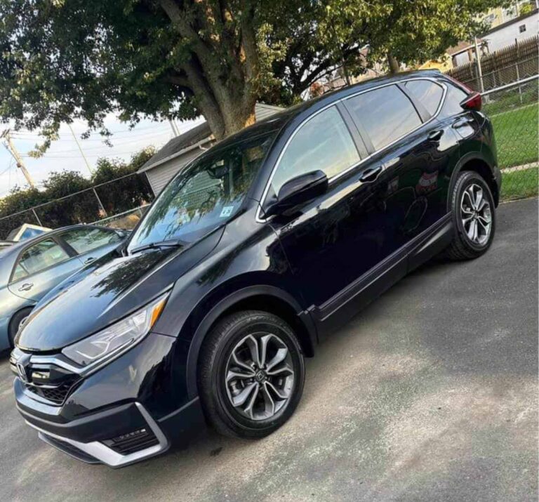 Hombre denuncia que ha pagado más de un millón de pesos a dealer por yipeta y aun no se la entregan