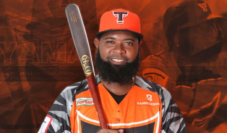 Toros adquieren a Sandro Fabián de Leones a cambio de Yamaico