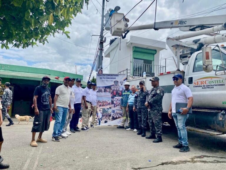 Policiales: Policía Comunitaria y autoridades intervienen para mejorar condiciones en sector La Zurza, D.N. – Policía Nacional Dominicana