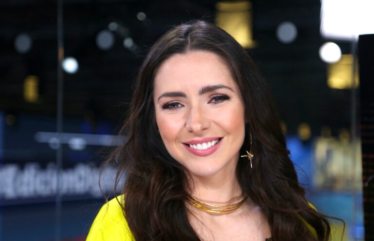 Ariadne Díaz envuelta en rumores de un presunto embarazo a sus 38 años y ella lo aclara todo