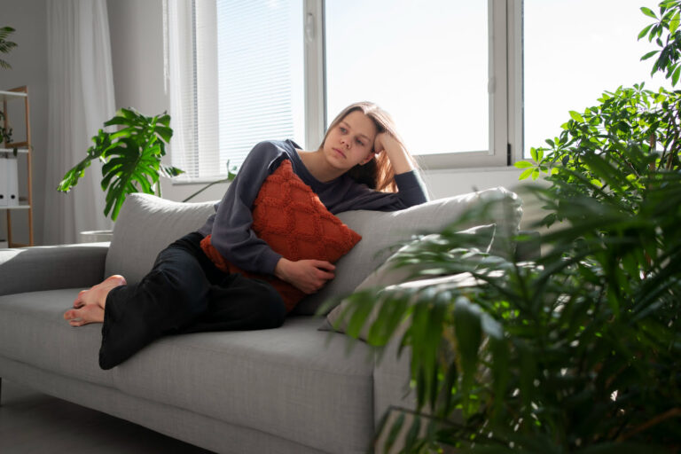 Esto es lo que le pasa a tu cuerpo cuando no sales durante todo un día