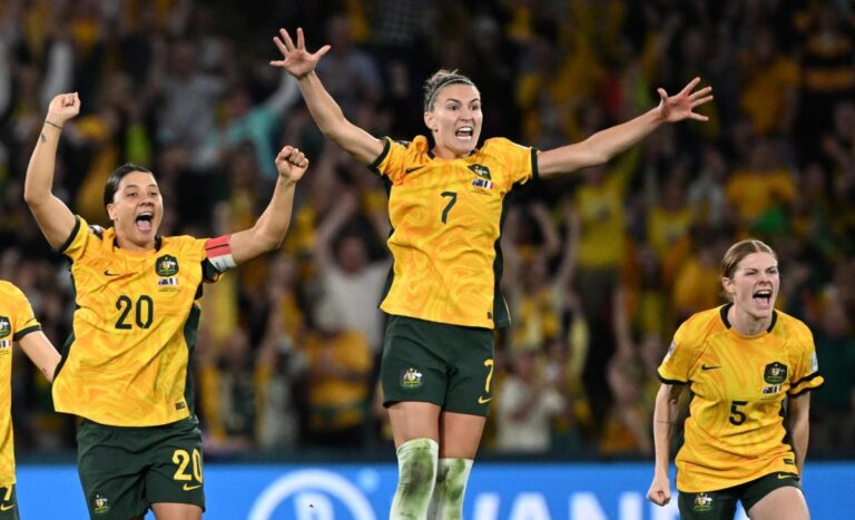 Sam Kerr, la futbolista australiana que está en un lío legal por insultar racialmente a un policia