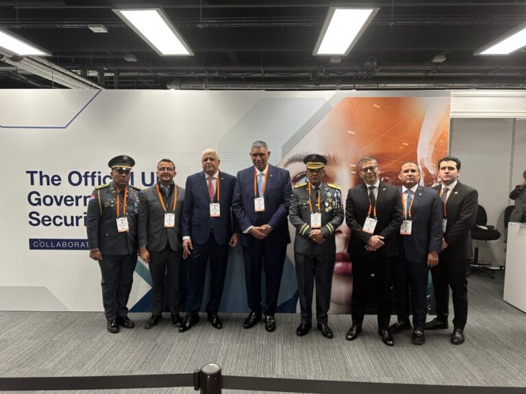 Policiales: Delegación encabezada por ministro Vásquez Martínez y el mayor general Guzmán Peralta inicia participación en Exposición Internacional de Seguridad y Policía 2024. – Policía Nacional Dominicana