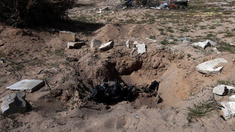 Descubren en Chihuahua los restos de 6 personas a unos metros de la frontera con EE.UU.