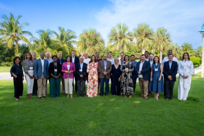 Representantes de la firma de abogados Alburquerque y de la red internacional de bufetes legales durante el evento. FUENTE EXTERNA