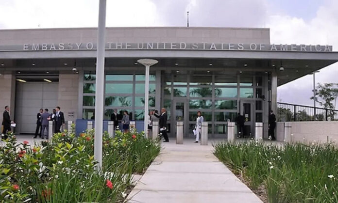 Fachada de la Embajada de Estados Unidos en Haití