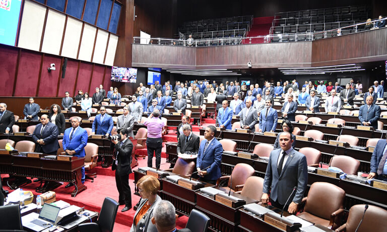 Aprueban una resolución sobre crisis en Haití