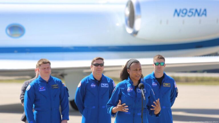 NASA pospone lanzamiento de nueva tripulación para la Estación Espacial Internacional