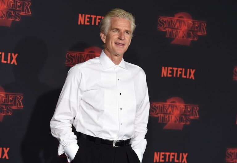 Matthew Modine, de Stranger Things, oficiará la boda de Millie Bobby Brown con Jake Bongiovi #FVDigital