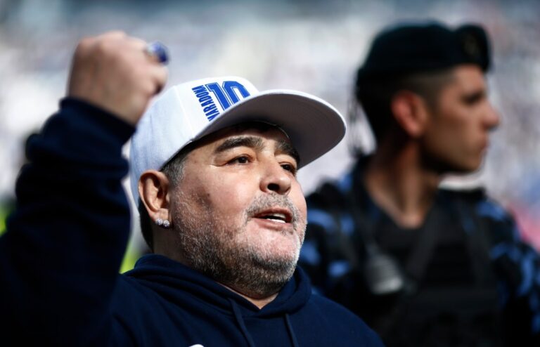 ¿Diego Armando Maradona “jugó” alguna vez en el Real Madrid? Esto contó el DT de El Salvador