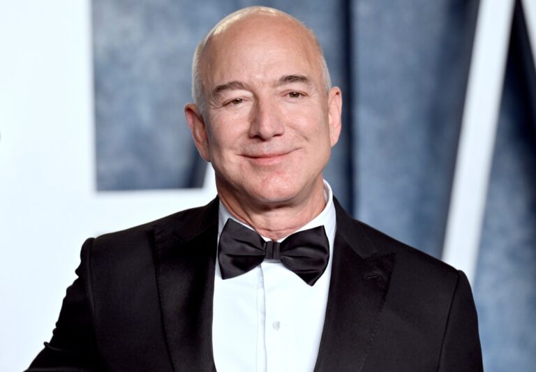 Jeff Bezos destrona a Elon Musk como el hombre más rico del mundo