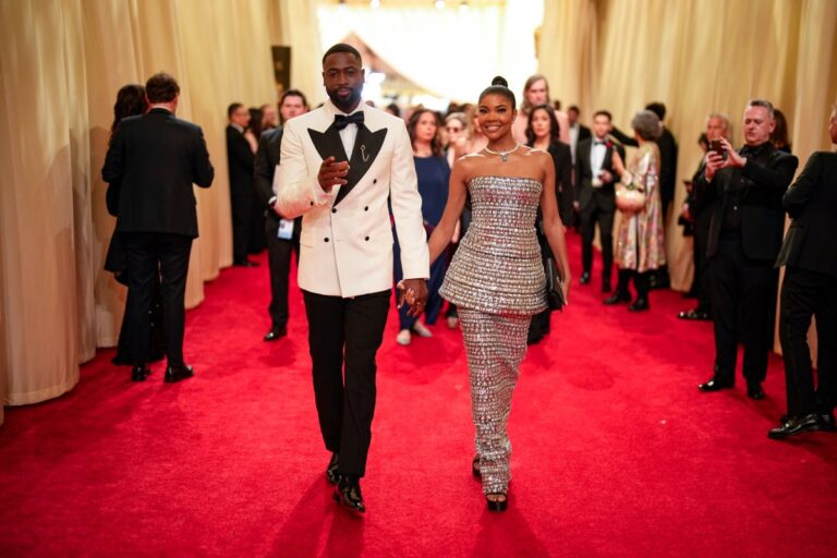 Premios Oscar 2024: Los mejores looks de los famosos en la alfombra roja