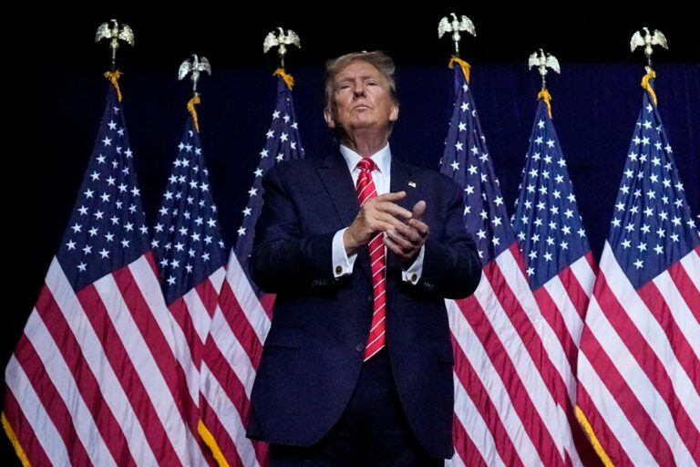 Abogados de Donald Trump enredan y dilatan sus casos penales para evitar juicios a ocho meses de las elecciones