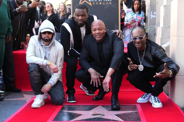 Dr. Dre es honrado con su estrella en el Paseo de la Fama de Hollywood