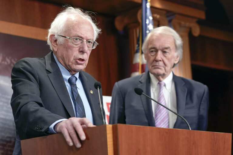 Bernie Sanders presentó un proyecto de ley para establecer una semana laboral de sólo cuatro días #FVDigital