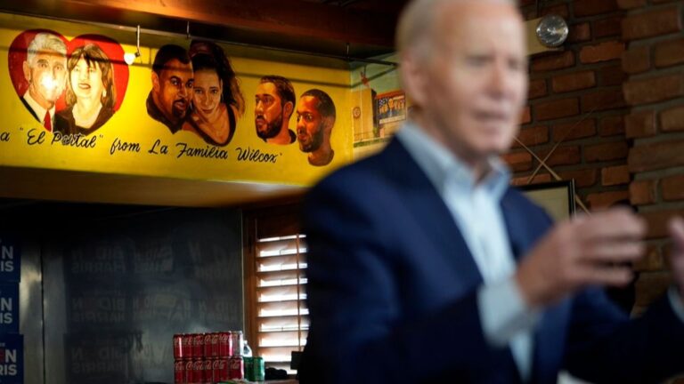 Biden apela a votantes latinos, por ellos derrotó a Trump