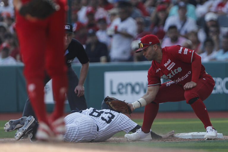 El dominicano Canó guía la victoria de Diablos Rojos en el regreso de Yanquis al CDMX