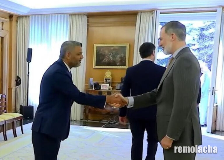 El rey Felipe recibe a catedrático dominicano – Remolacha   #FVDigital