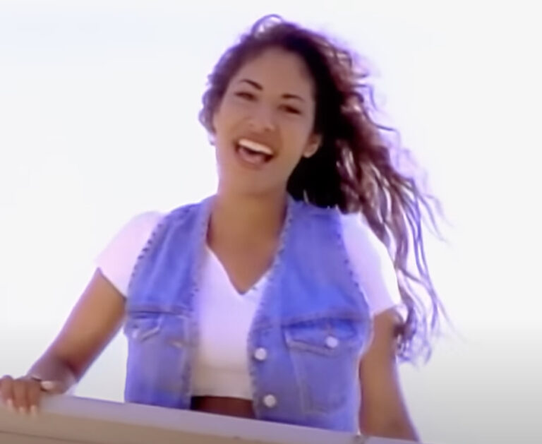 A 29 años del asesinato de Selena Quintanilla – Remolacha   #FVDigital